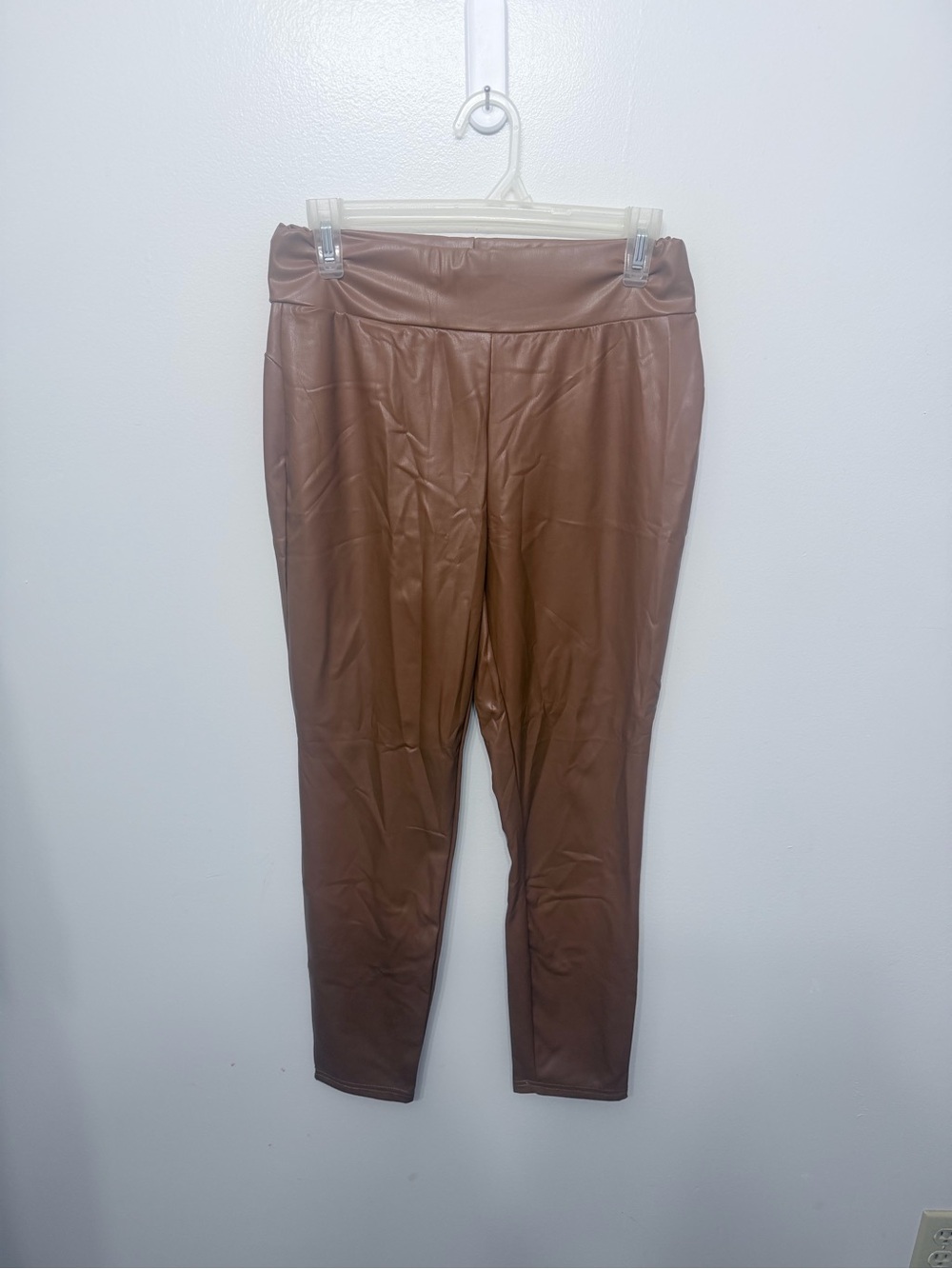 High-Waist Faux Leather Skinny Leggings - Brown